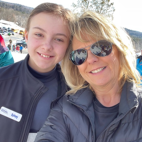 Meet your Posher, Bernadette - Picture 1 of 1